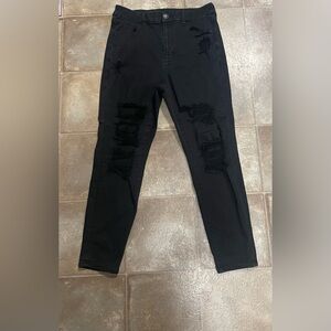 Distressed Black 12Short American Eagle Jeans CURVY Hi-Rise Jegging